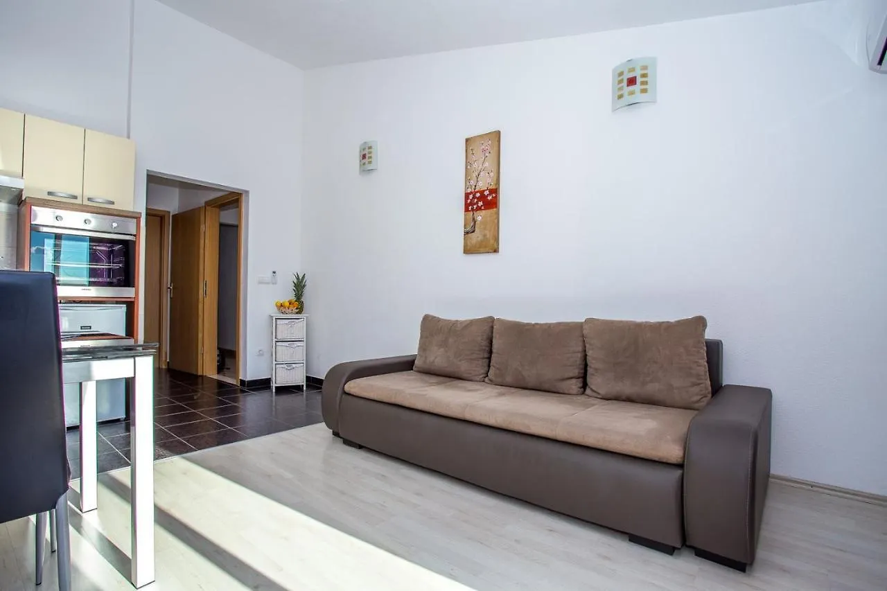 Guest house Apartments Marija Okrug Gornji
