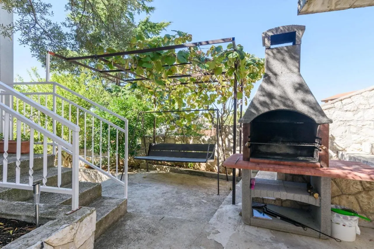 Guest house Apartments Marija Okrug Gornji